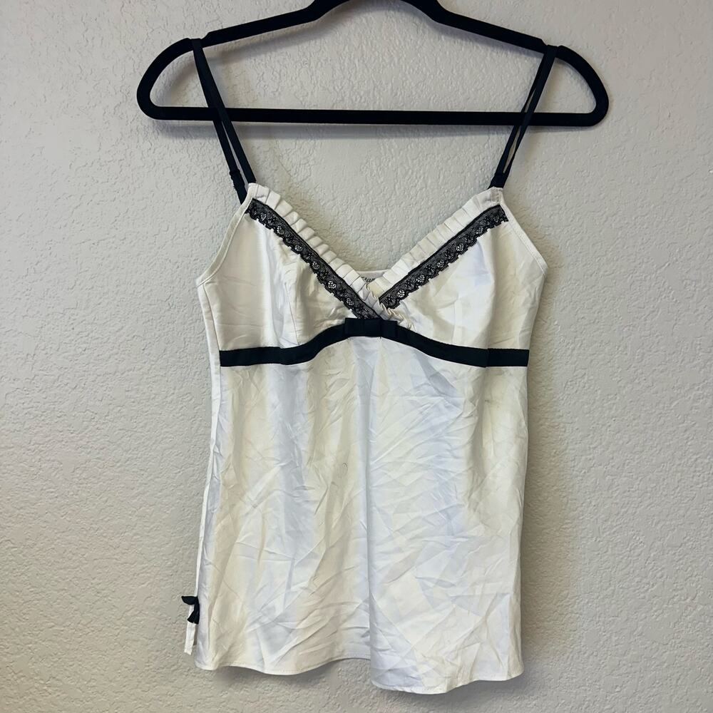 Y2K V-Neck Lace Trim Satin Camisole White Black Size 4